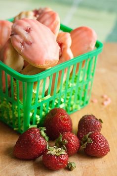 Strawberry Lemonade Madeleines