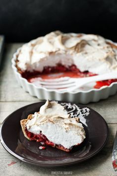 Strawberry Meringue Pie (a.k.a. Lovebird Pie