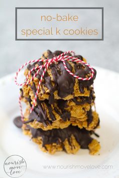 5-ingredient peanut butter + chocolate crunch cookies (aka special k or scotcharoo cookies