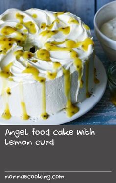 Angel food cake with lemon curd