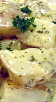 Baby Potatoes with Creamy Garlic Sauce