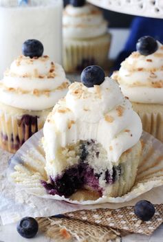 Blueberry Coconut Cupcakes