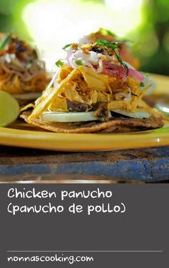 Chicken panucho (panucho de pollo