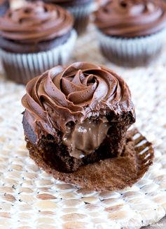 Chocolate Pudding Filled Cupcakes