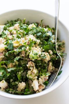 Chopped Kale Quinoa and Avocado Salad