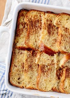 Cinnamon Roll Breakfast Bake