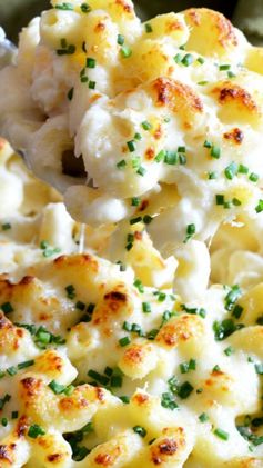 Classic Creamy Macaroni and Cheese