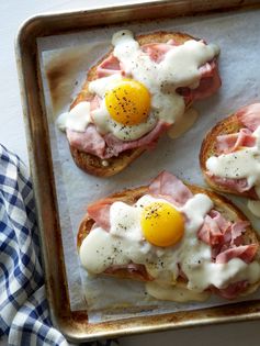 Croque Madame Toast