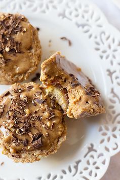 Date Walnut Cheesecake Bites