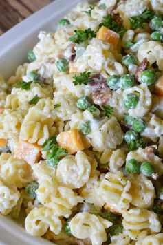 Easy Pasta Salad with Bacon & Peas