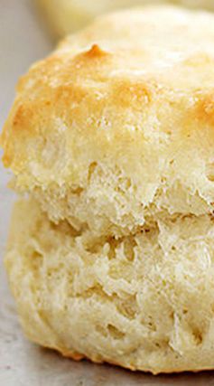 Flaky, Fluffy Southern Buttermilk Biscuits