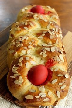 Greek Easter Bread (Tsoureki