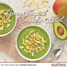 Green Tropical Smoothie Bowl