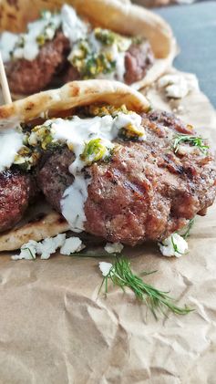 Grilled Lamb Pitas w. Pistachio & Mint Pesto