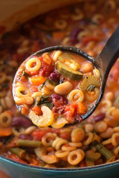 Hearty Minestrone Soup