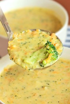 Homemade Panera Broccoli Cheese Soup