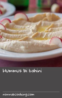 Hummus bi tahini