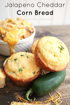 Jalapeño Cheddar Corn Bread