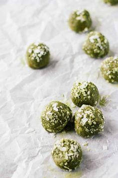 Matcha Chia Seed Energy Bites