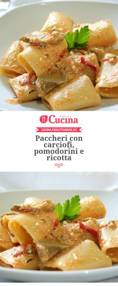 Paccheri con carciofi, pomodorini e ricotta