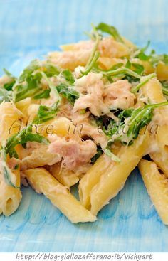 Pasta con robiola e tonno con rucola veloce