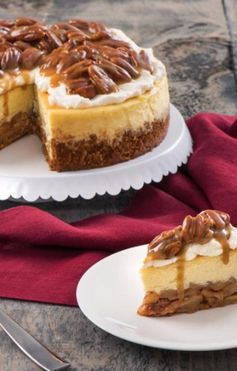 Praline Apple Pie Cheesecake