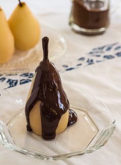 Pressure Cooker Cinnamon Poached Pears with Chocolate Sauce