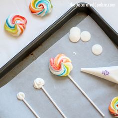 Rainbow meringue cookie pops