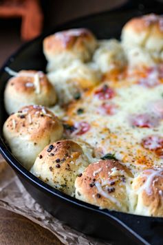 Skillet Pizza Dip