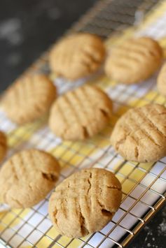 Soft Gluten Free Peanut Butter Cookies