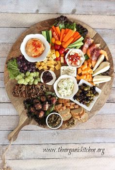 Sun Dried Tomato Hummus and Black OliveTapenade