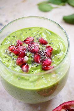 Vegan- 4 Ingredient Avocado Banana Smoothie