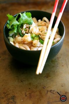 Vietnamese noodles with crab meat/ banh canh cua