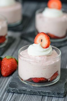 3 Ingredient Strawberry Mousse