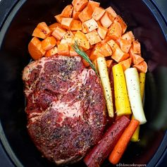 5-Ingredient Slow Cooker Easy Pot Roast