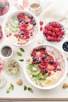 Almond Strawberry Protein Smoothie Bowl