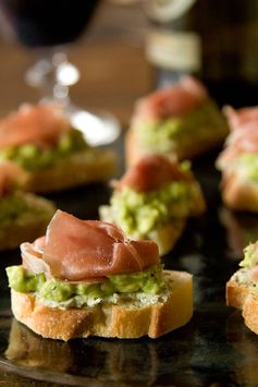 Avocado Prosciutto Crostini