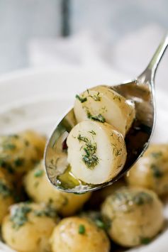 Baby Potatoes with Dill and Garlic