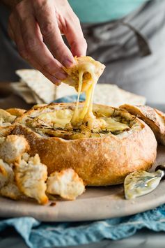 Baked Brie in a Sourdough Bead Bowl