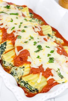 Baked Manicotti with Spinach