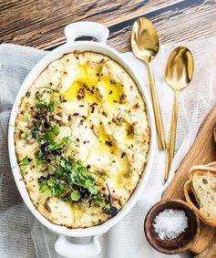 Baked Ricotta Cheese Dip with Garlic and Thyme