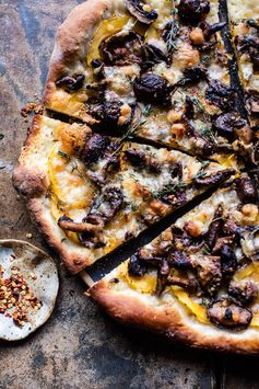 Balsamic Mushroom and Goat Cheese Pizza
