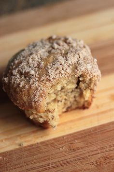 Banana Cream Cheese Muffins With Crumb Topping