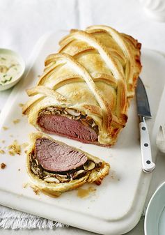 Beef Wellington with tarragon sauce