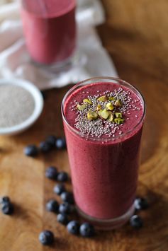 Beet Berry Apple Chia Smoothie