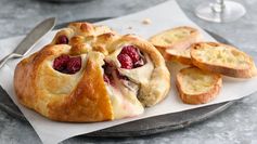 Brie in Puff Pastry with Cranberry Sauce