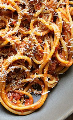 Bucatini with Butter-Roasted Tomato Sauce