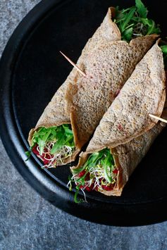 Buckwheat Teff Wraps with Beetroot Dip (gluten-free & vegan