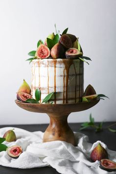 Chai-Spiced Cake with Fresh Figs and Caramel