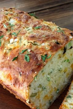 Cheese, Olive and Buttermilk Herb Bread